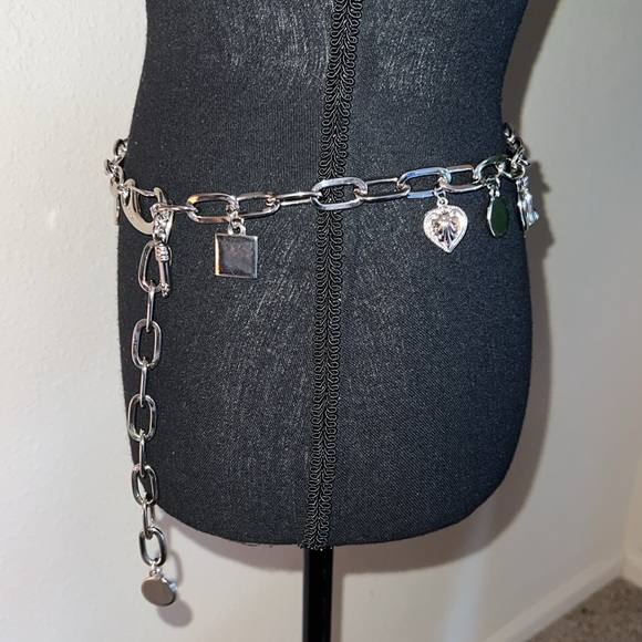 ESCADA Women’s RARE Vintage Silver Charm Chain Link Belt Stamped E Made in Spain - Picture 11 of 16